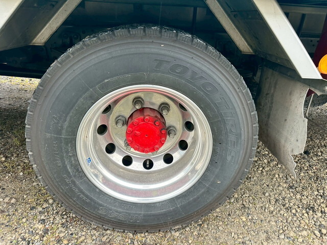 いすゞフォワードアルミウイング中型（4t）[写真22]