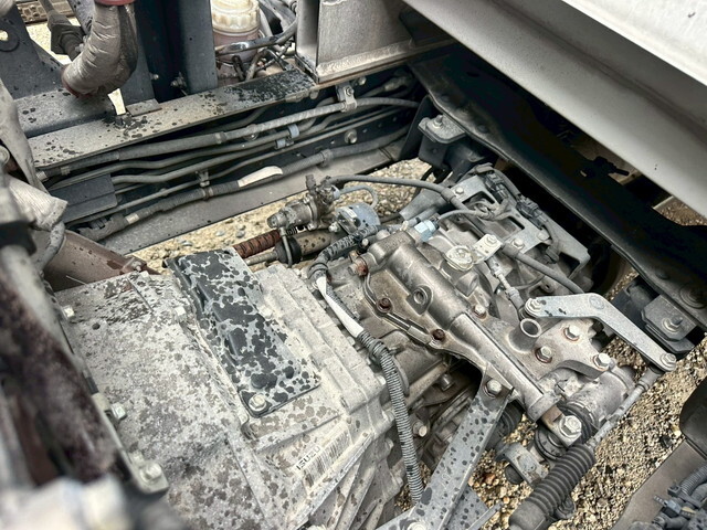 いすゞフォワードアルミウイング中型（4t）[写真32]