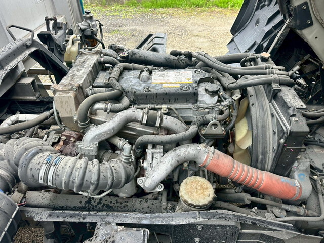 いすゞフォワードアルミウイング中型（4t）[写真33]