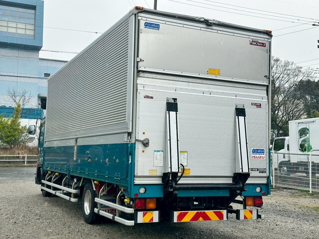 いすゞフォワードアルミウイング中型（4t）[写真04]