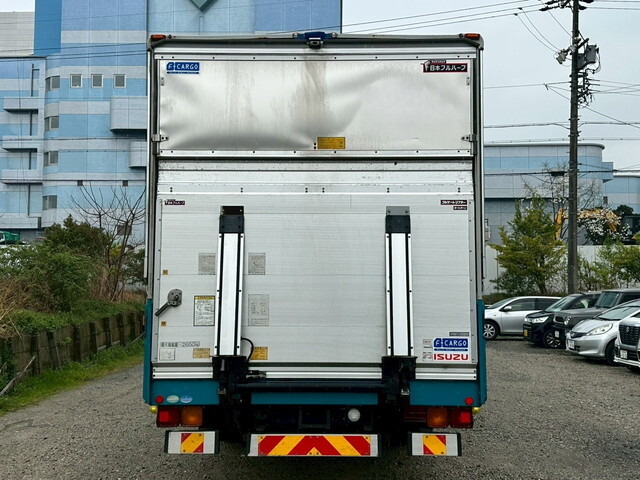 いすゞフォワードアルミウイング中型（4t）[写真13]