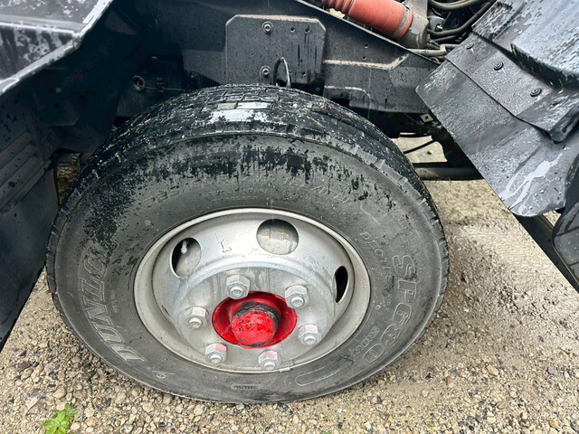 いすゞフォワードアルミウイング中型（4t）[写真19]