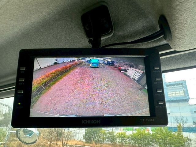 いすゞフォワードアルミウイング中型（4t）[写真32]