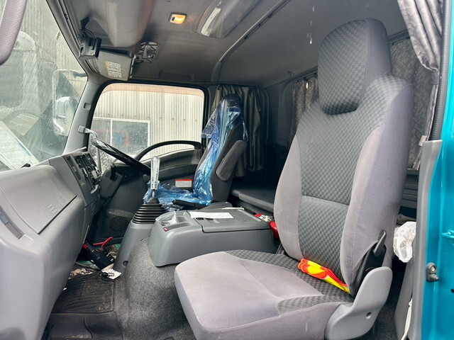 いすゞフォワードアルミウイング中型（4t）[写真35]