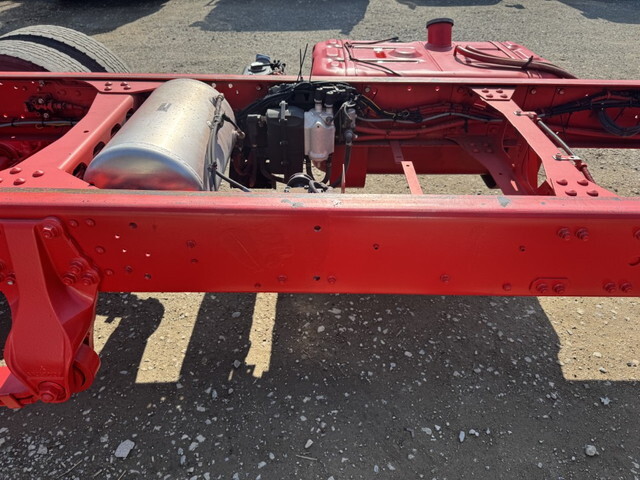 三菱ふそうファイターシャーシ中型（4t）[写真15]