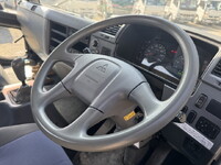 三菱ふそうファイターシャーシ中型（4t）[写真27]