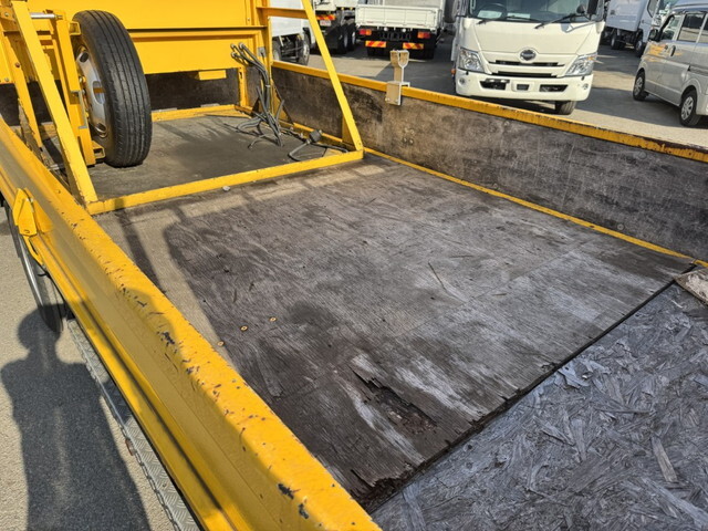 三菱ふそうキャンター道路作業車小型（2t・3t）[写真12]