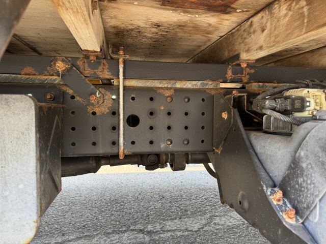 三菱ふそうキャンター道路作業車小型（2t・3t）[写真16]