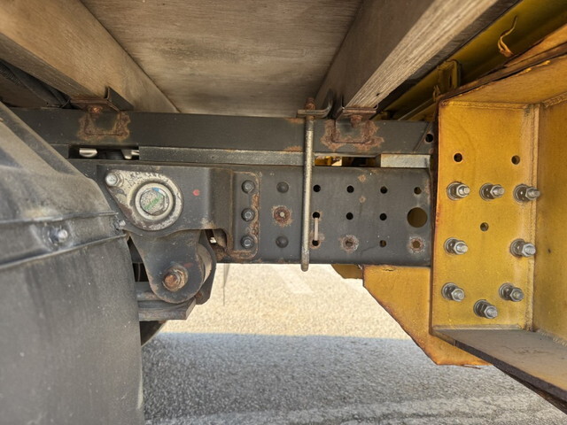 三菱ふそうキャンター道路作業車小型（2t・3t）[写真20]