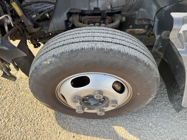 三菱ふそうキャンター道路作業車小型（2t・3t）[写真24]