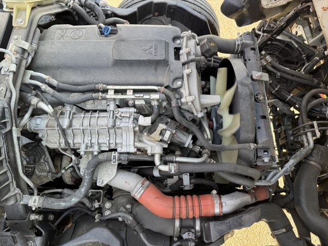 三菱ふそうキャンター道路作業車小型（2t・3t）[写真30]