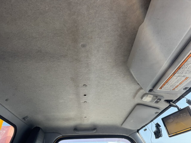 三菱ふそうキャンター道路作業車小型（2t・3t）[写真32]