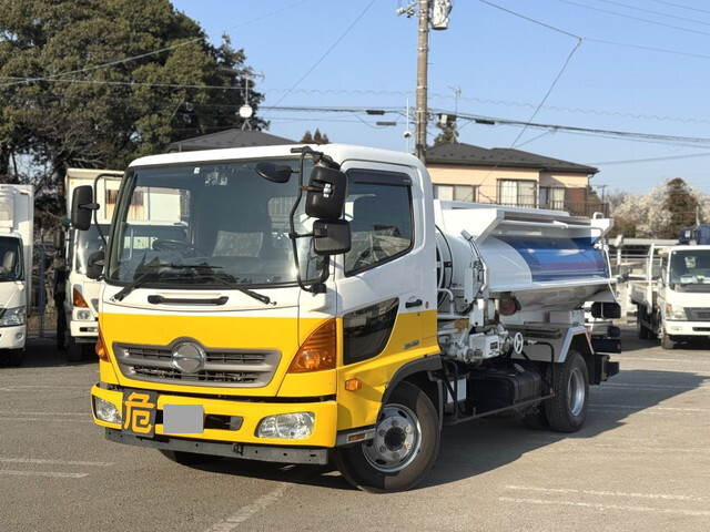 日野レンジャータンク車（タンクローリー）中型（4t）[写真01]