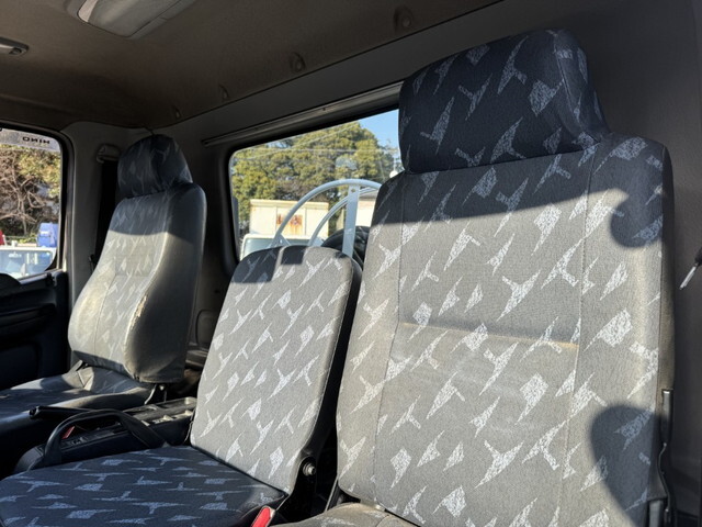 日野レンジャータンク車（タンクローリー）中型（4t）[写真10]