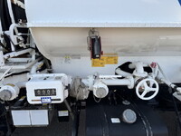 日野レンジャータンク車（タンクローリー）中型（4t）[写真13]