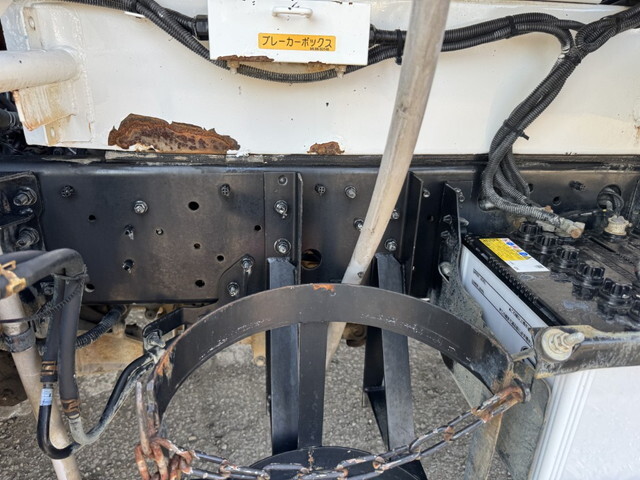 日野レンジャータンク車（タンクローリー）中型（4t）[写真14]