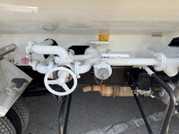 日野レンジャータンク車（タンクローリー）中型（4t）[写真23]