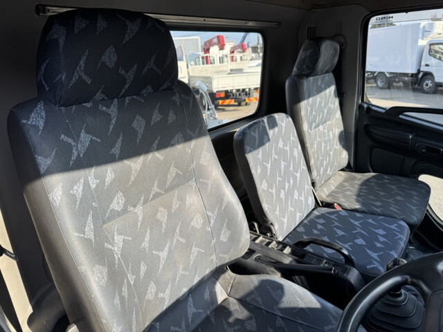 日野レンジャータンク車（タンクローリー）中型（4t）[写真35]