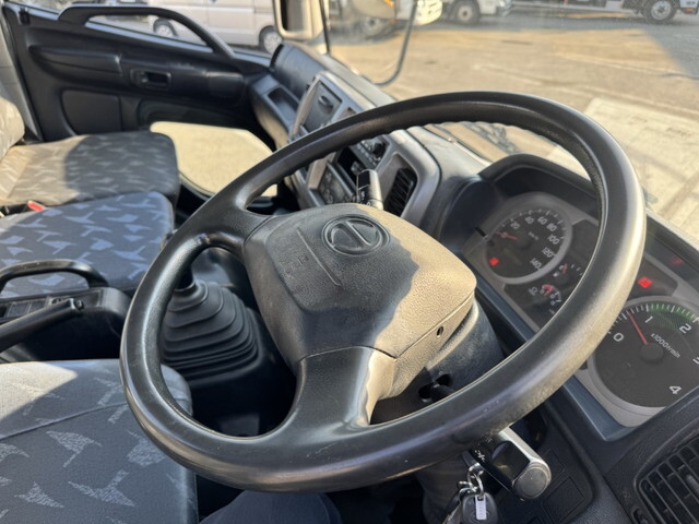 日野レンジャータンク車（タンクローリー）中型（4t）[写真36]