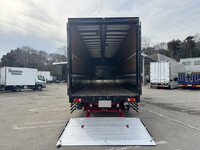 UDトラックスクオンアルミウイング大型（10t）[写真14]