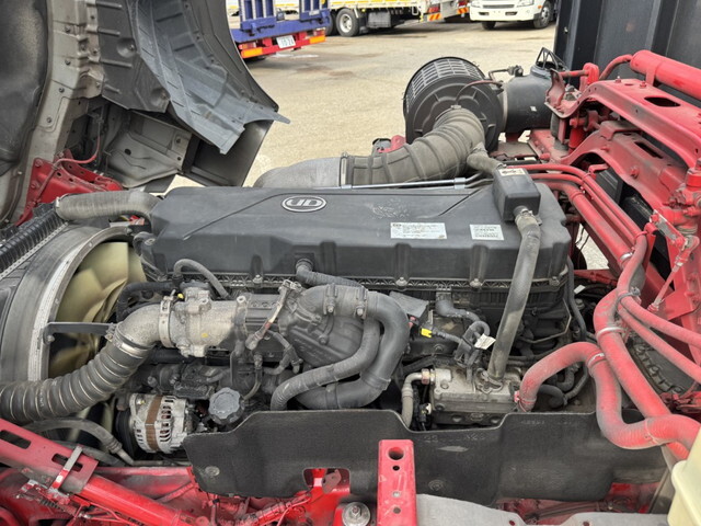 UDトラックスクオンアルミウイング大型（10t）[写真20]