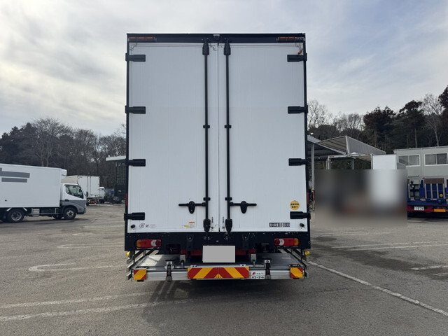 UDトラックスクオンアルミウイング大型（10t）[写真07]