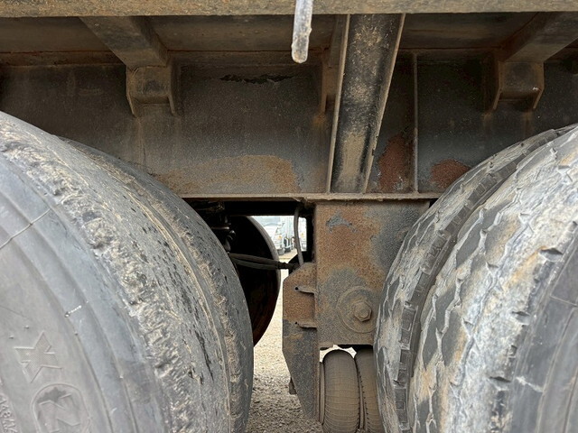 その他のメーカーその他の車種土砂ダンプトレーラー大型（10t）[写真28]