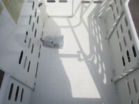 いすゞエルフ高所作業車小型（2t・3t）[写真24]