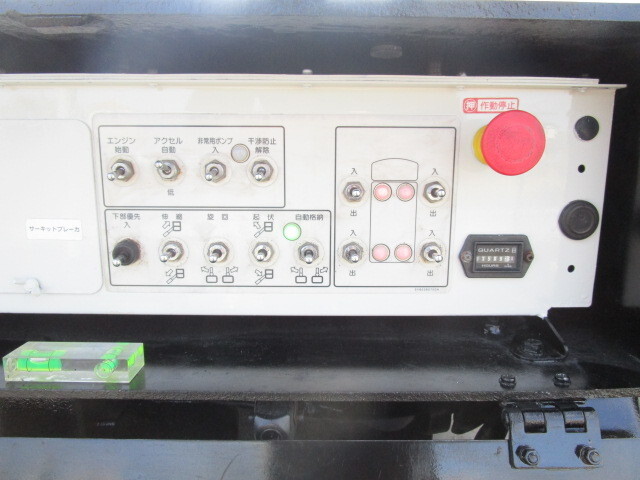 いすゞエルフ高所作業車小型（2t・3t）[写真26]