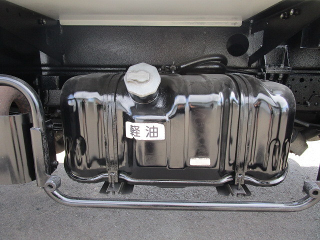 いすゞエルフ高所作業車小型（2t・3t）[写真33]