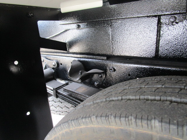 いすゞエルフ高所作業車小型（2t・3t）[写真35]