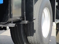 いすゞエルフ高所作業車小型（2t・3t）[写真41]