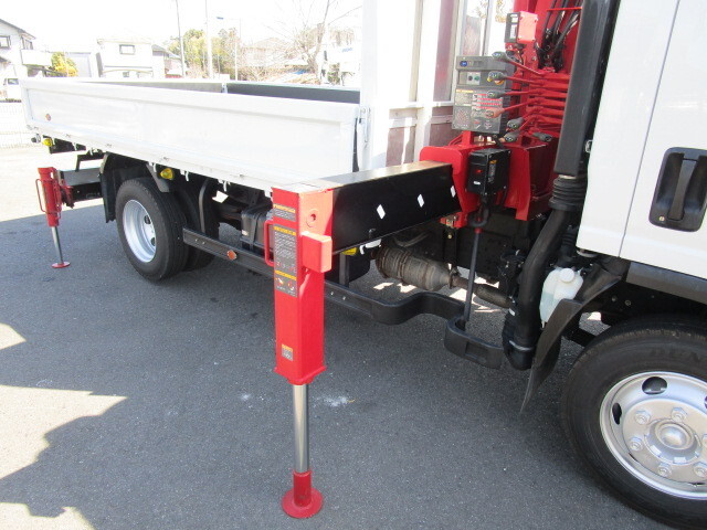 いすゞエルフクレーン5段小型（2t・3t）[写真15]