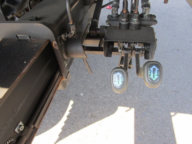 いすゞエルフクレーン5段小型（2t・3t）[写真18]