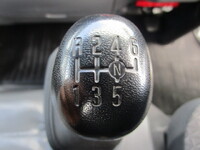 いすゞエルフクレーン5段小型（2t・3t）[写真26]