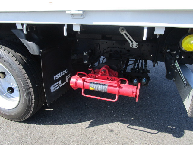 いすゞエルフクレーン5段小型（2t・3t）[写真40]