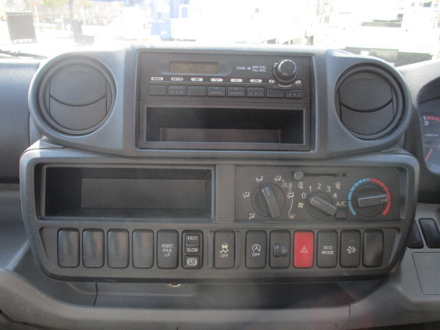 日野デュトロ高所作業車小型（2t・3t）[写真10]