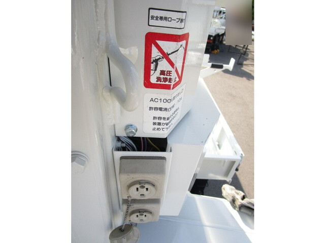 日野デュトロ高所作業車小型（2t・3t）[写真24]