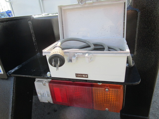 日野デュトロ高所作業車小型（2t・3t）[写真32]