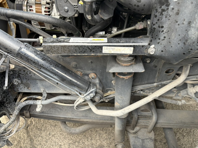 UDトラックスクオンアルミブロック大型（10t）[写真30]