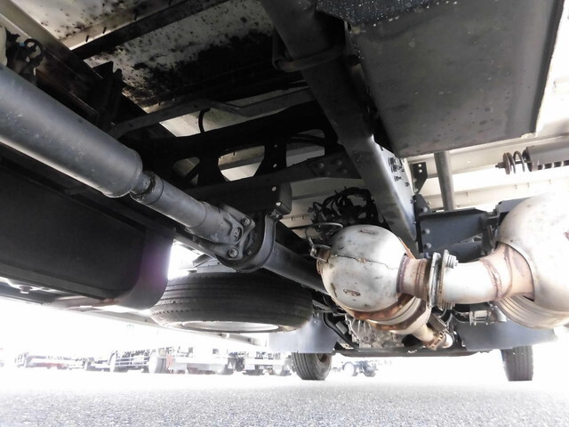 三菱ふそうファイターアルミウイング中型（4t）[写真13]