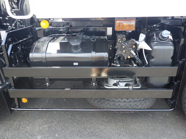 三菱ふそうスーパーグレートダンプ大型（10t）[写真17]