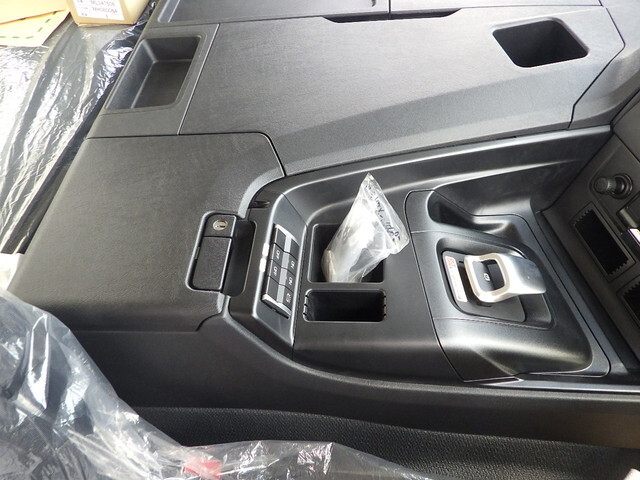 三菱ふそうスーパーグレートダンプ大型（10t）[写真28]