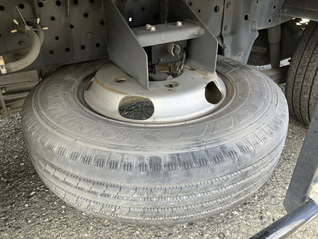 いすゞエルフアルミバン小型（2t・3t）[写真22]