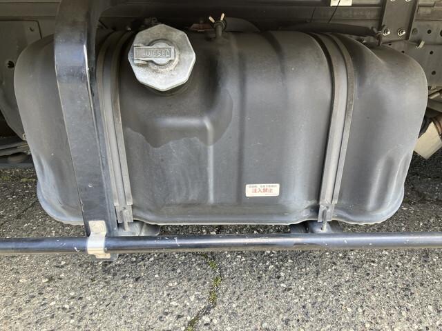 いすゞエルフアルミバン小型（2t・3t）[写真23]