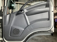 いすゞエルフアルミバン小型（2t・3t）[写真32]