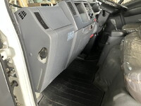 いすゞエルフアルミバン小型（2t・3t）[写真33]