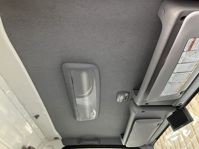 いすゞエルフアルミバン小型（2t・3t）[写真35]