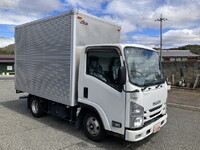 いすゞエルフアルミバン小型（2t・3t）[写真04]