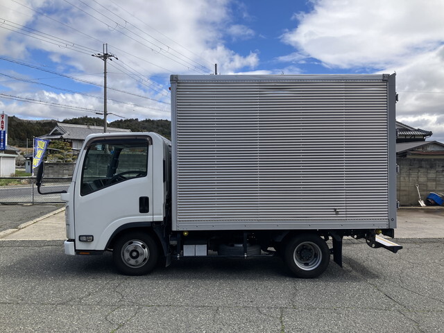 いすゞエルフアルミバン小型（2t・3t）[写真05]